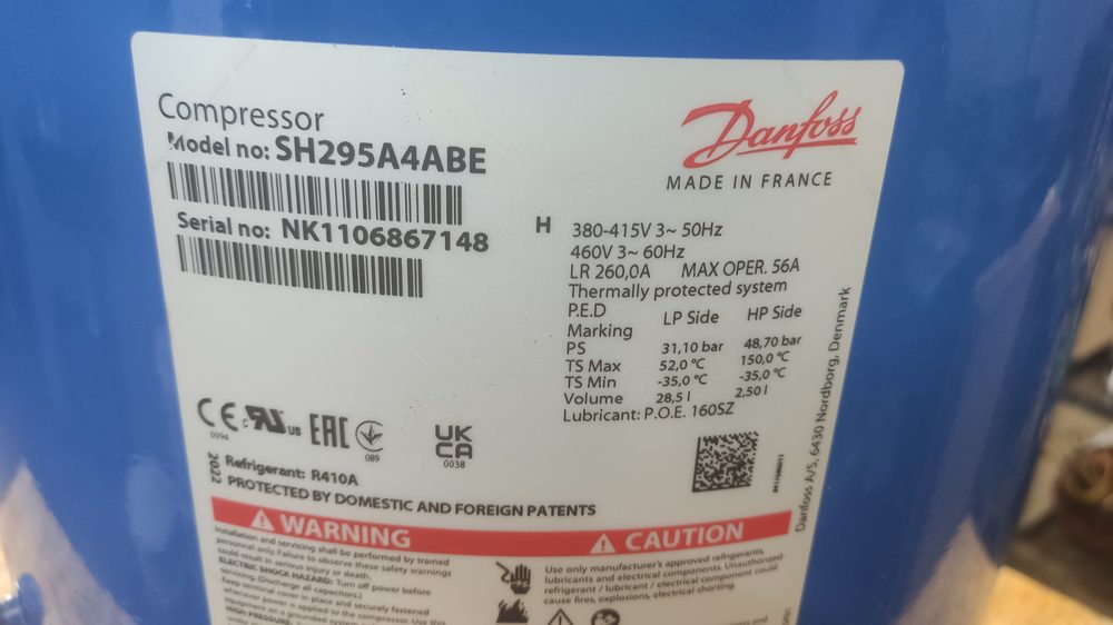Tabliczka znamionowa sprężarki Danfoss
